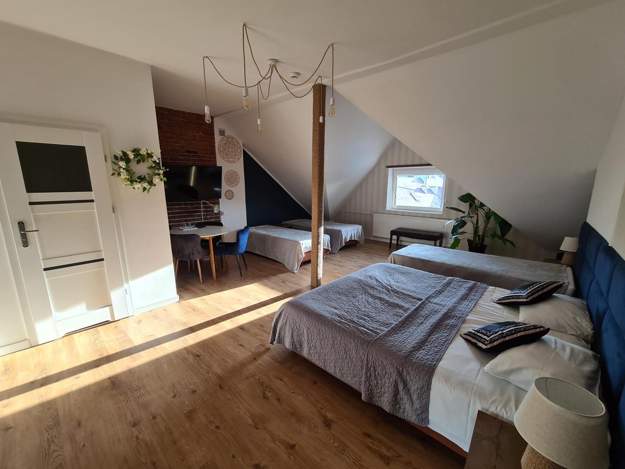 Hotel Kurpia Arte Nowogród Buitenkant foto