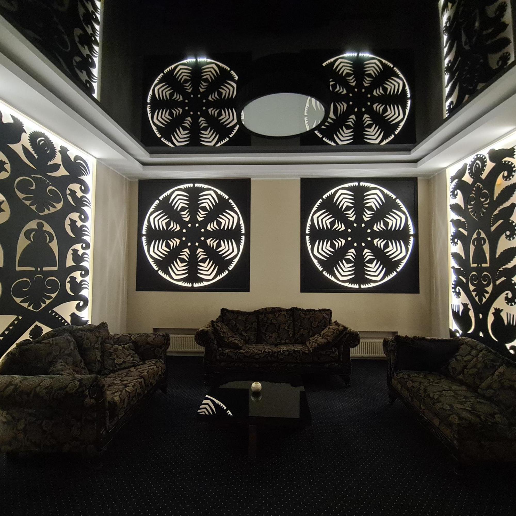 Hotel Kurpia Arte Nowogród Buitenkant foto