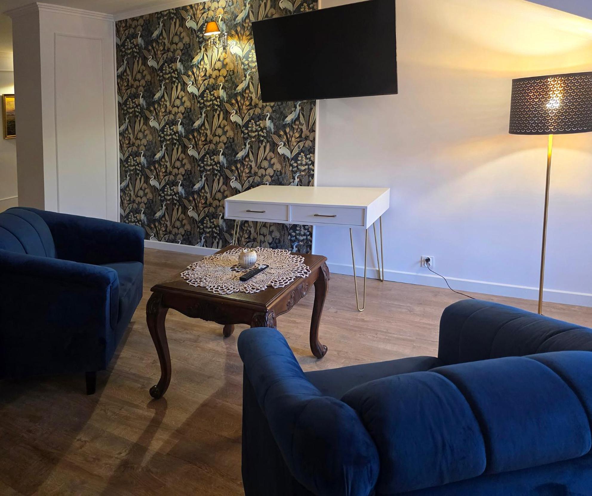 Hotel Kurpia Arte Nowogród Buitenkant foto